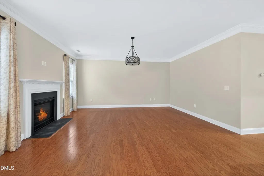 82 Kenilworth Street Clayton NC 27527