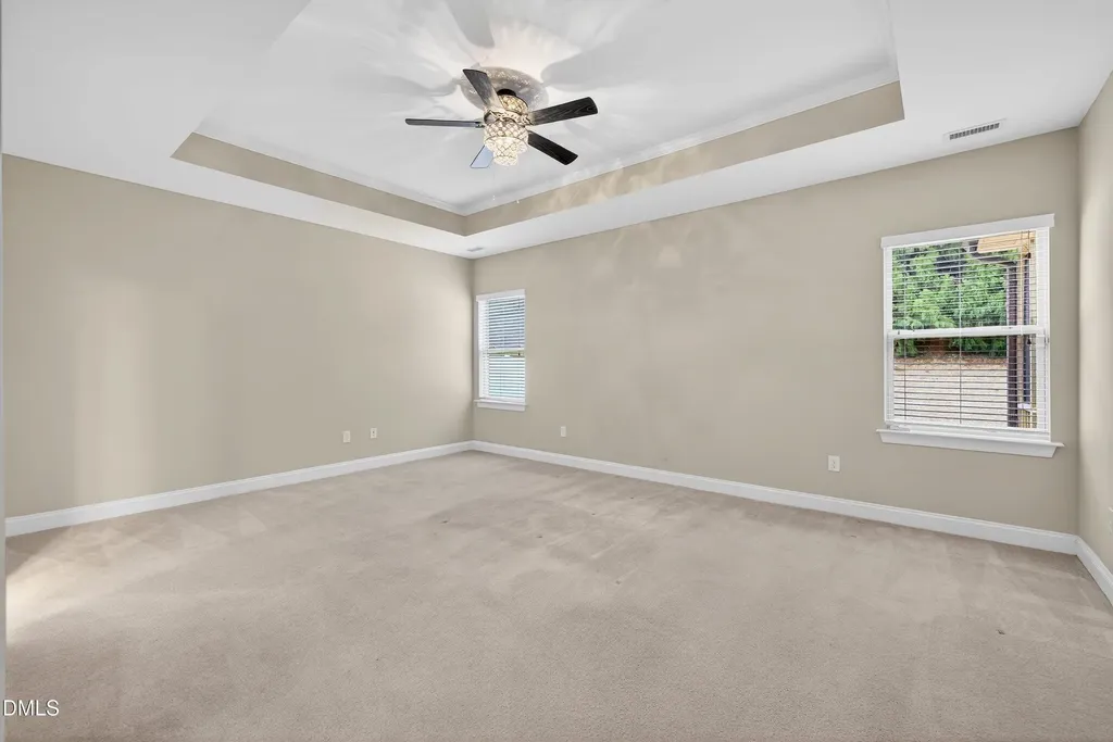 82 Kenilworth Street Clayton NC 27527
