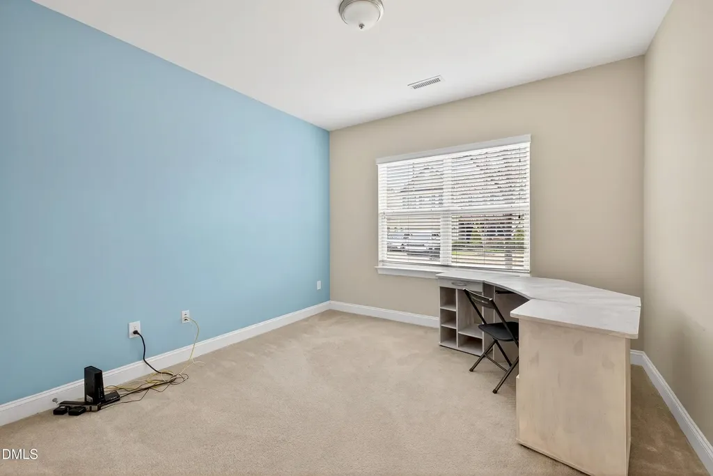 82 Kenilworth Street Clayton NC 27527