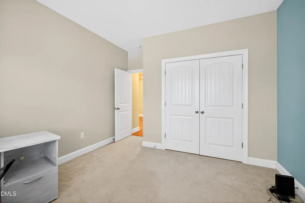 82 Kenilworth Street Clayton NC 27527