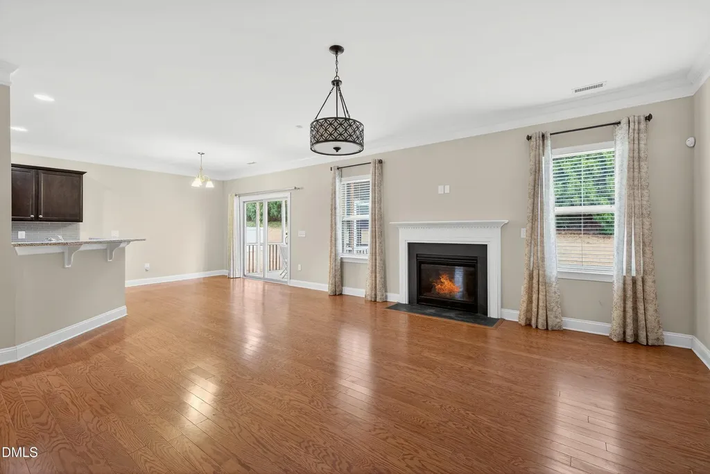 82 Kenilworth Street Clayton NC 27527