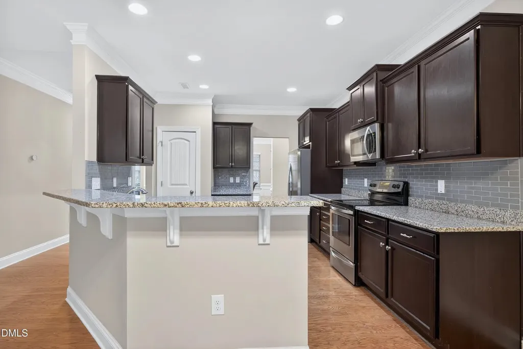 82 Kenilworth Street Clayton NC 27527