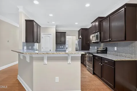 82 Kenilworth Street Clayton NC 27527