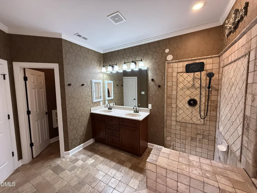 3647 Edgemont Drive Raleigh NC 27612