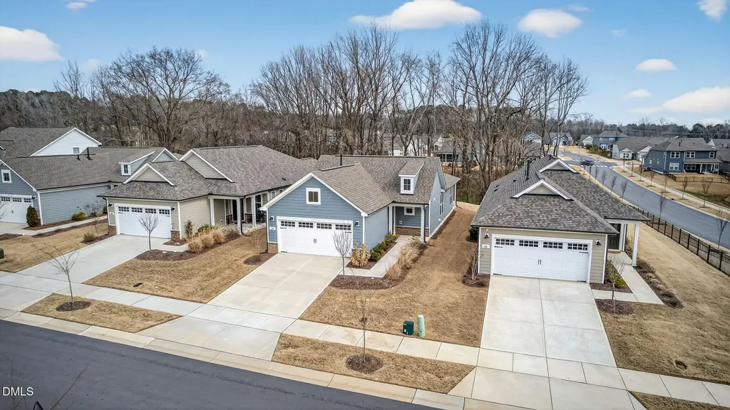 24 N Brookhollow Way Clayton NC 27520