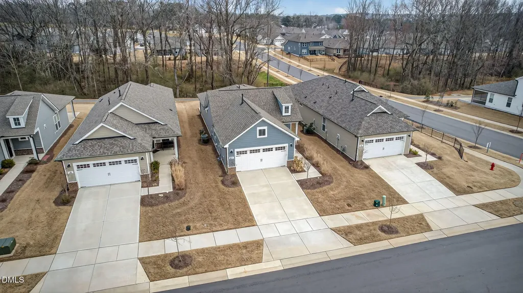 24 N Brookhollow Way Clayton NC 27520