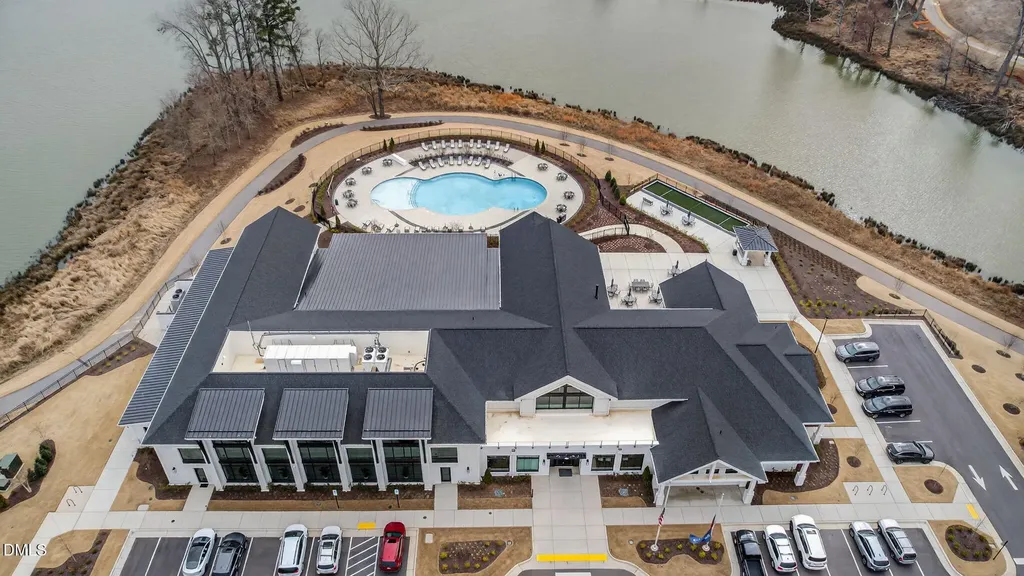24 N Brookhollow Way Clayton NC 27520