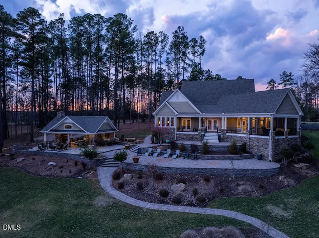 1304 Estate Road Semora NC 27343