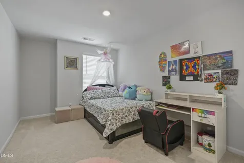 1811 Aspen River Lane Apex NC 27502