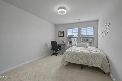 1811 Aspen River Lane Apex NC 27502