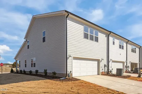 817 Central Park Drive Raleigh NC 27604