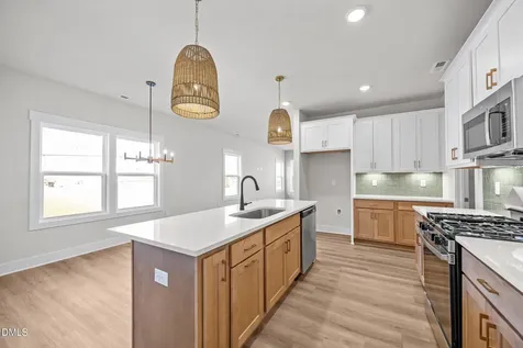 817 Central Park Drive Raleigh NC 27604