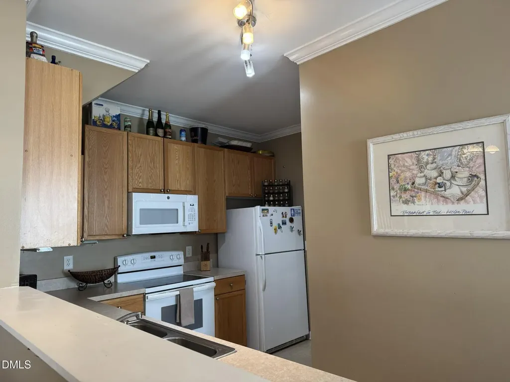 2044 Metacomet Way Raleigh NC 27604