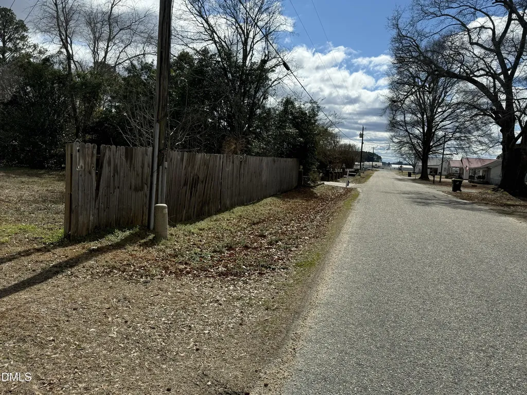 747 Raiford Road Erwin NC 28339