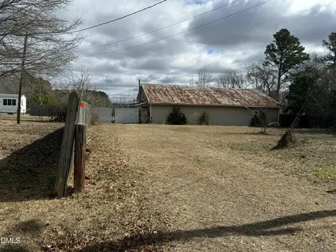 747 Raiford Road Erwin NC 28339