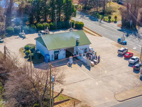 517 West Street Pittsboro NC 27312