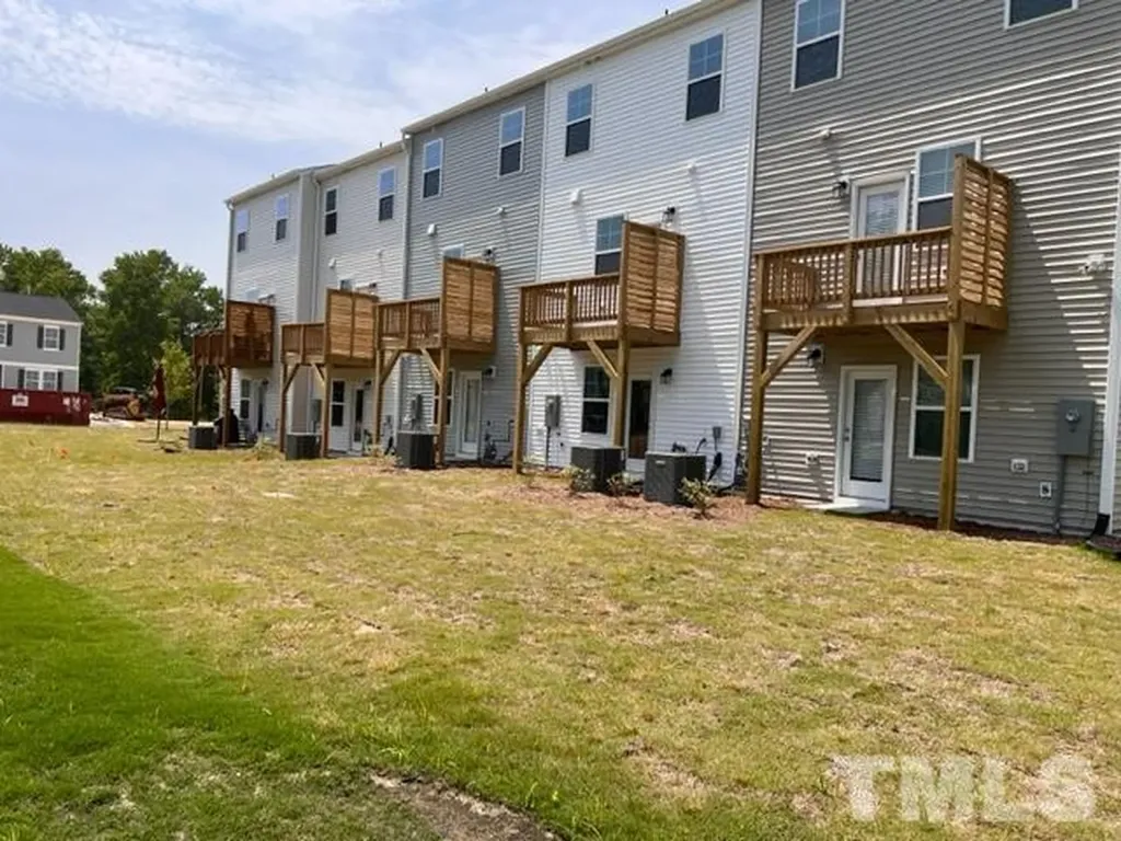 2605 Chert Lane Raleigh NC 27610