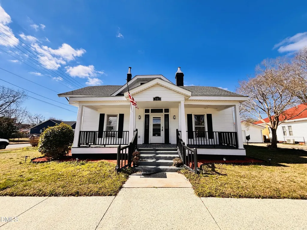 201 N Massey Street Selma NC 27576