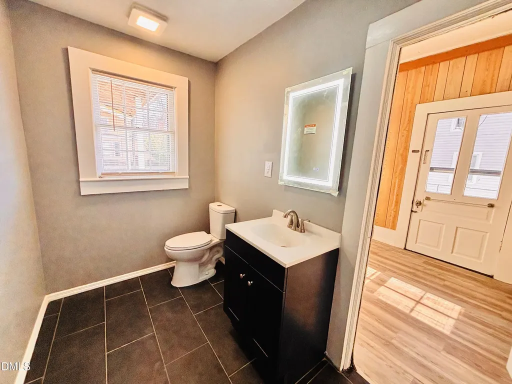 201 N Massey Street Selma NC 27576