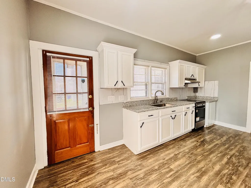 201 N Massey Street Selma NC 27576