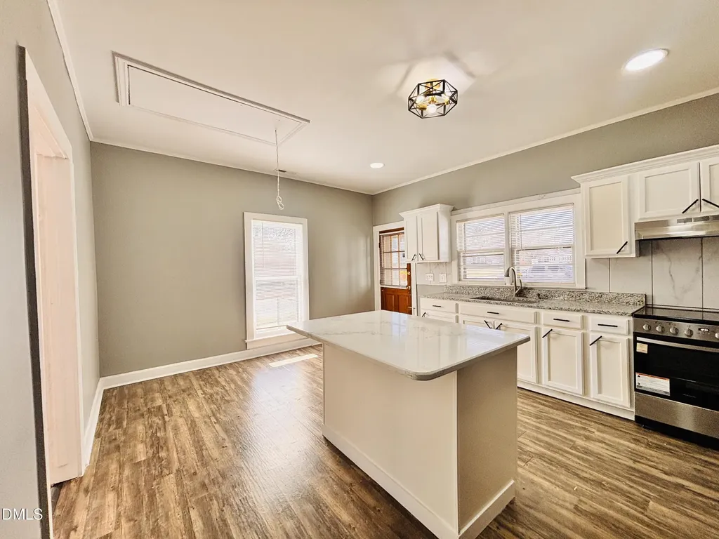 201 N Massey Street Selma NC 27576