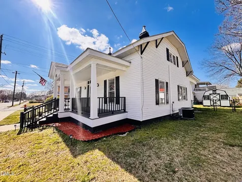 201 N Massey Street Selma NC 27576