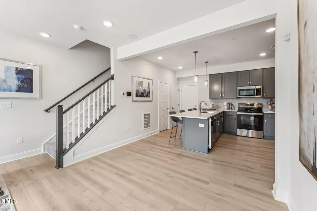 154 N White Street Wake Forest NC 27587
