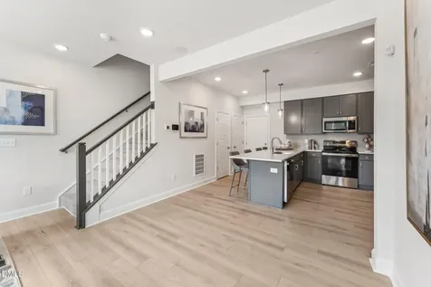 154 N White Street Wake Forest NC 27587