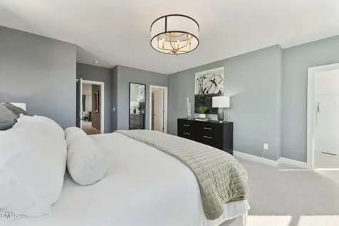 154 N White Street Wake Forest NC 27587