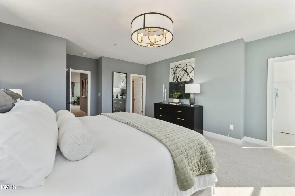 156 N White Street Wake Forest NC 27587