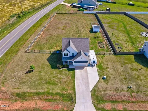 5202 Goshawk Lane Graham NC 27253
