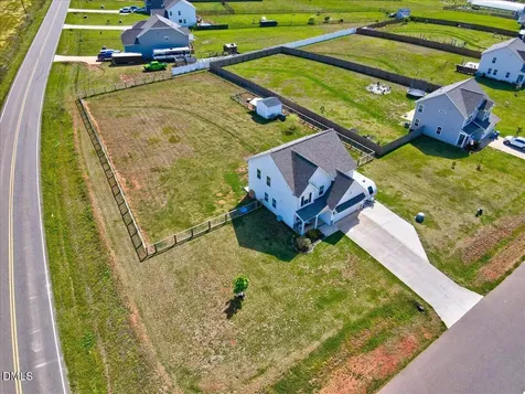 5202 Goshawk Lane Graham NC 27253