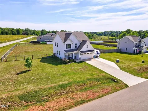 5202 Goshawk Lane Graham NC 27253