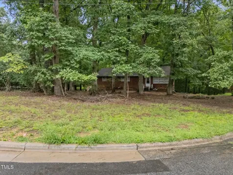 106 Markham Drive Chapel Hill NC 27514
