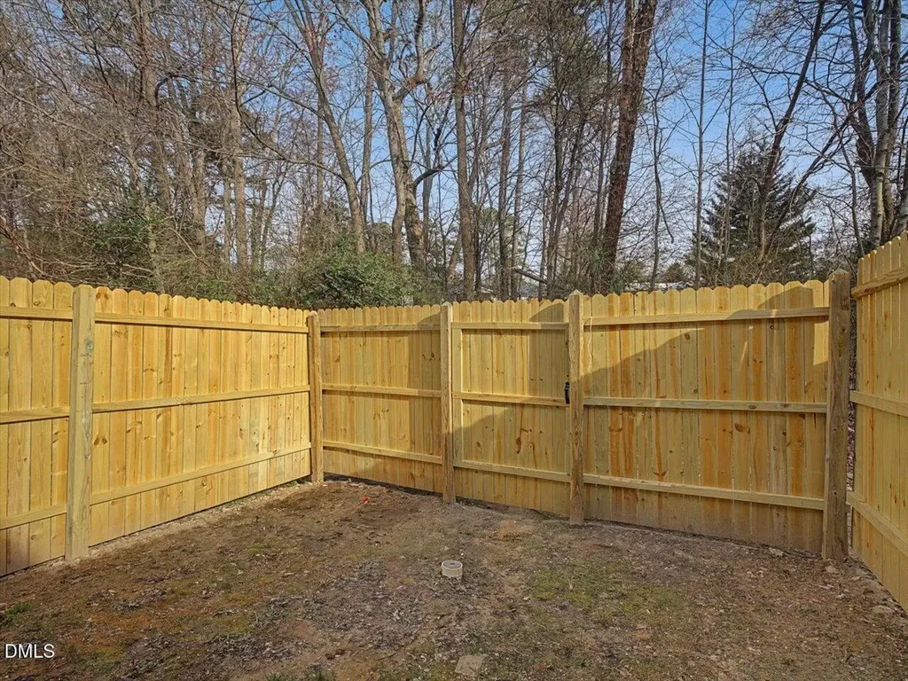 4805 Tanglewood Oaks Street Raleigh NC 27610