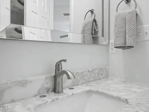 4805 Tanglewood Oaks Street Raleigh NC 27610