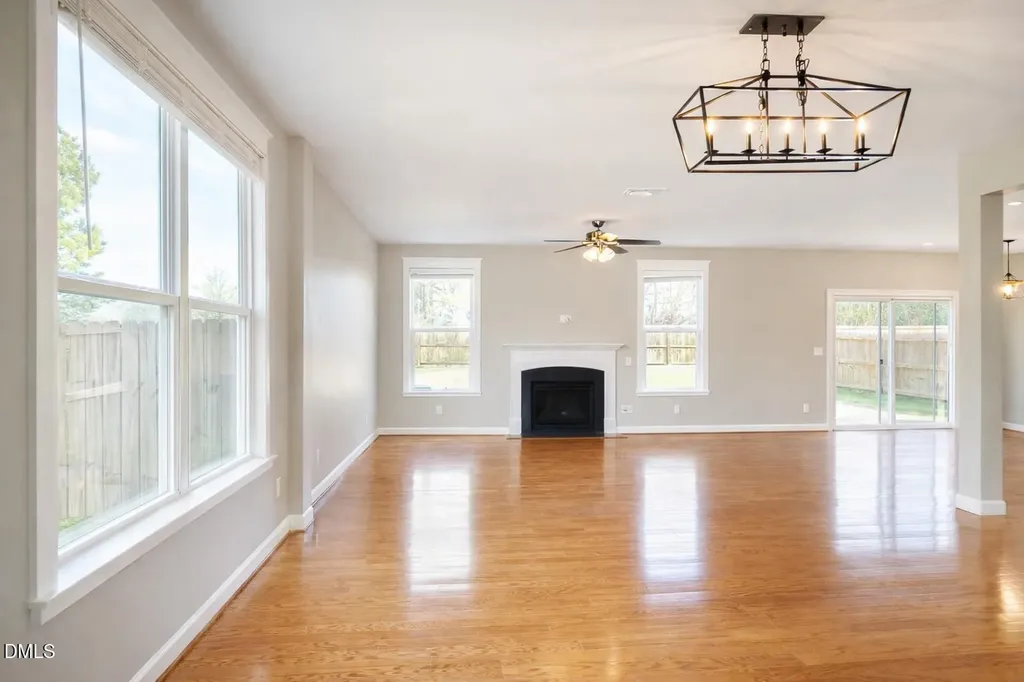 1236 Forest Fern Lane Fuquay Varina NC 27526