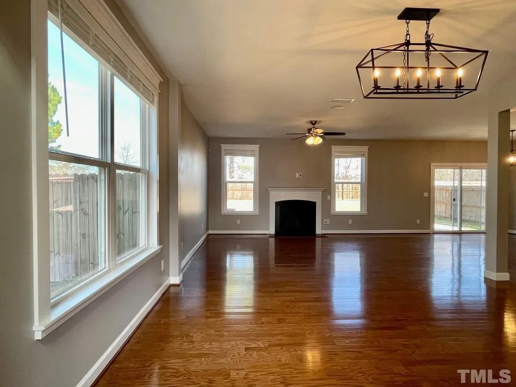 1236 Forest Fern Lane Fuquay Varina NC 27526