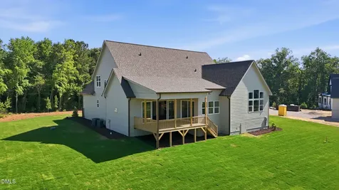4805 Hopkins Glen Way Zebulon NC 27597