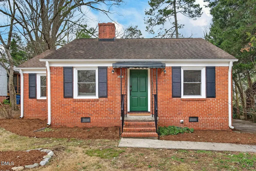 1811 Forest Road Durham NC 27705