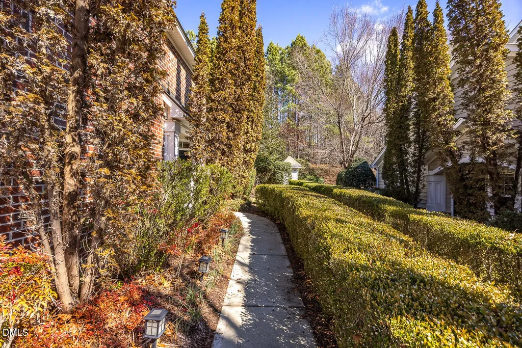 210 Chateau Place Chapel Hill NC 27516
