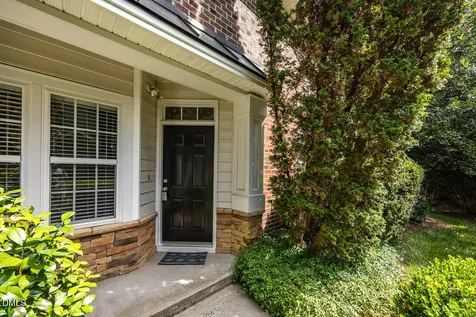 210 Chateau Place Chapel Hill NC 27516