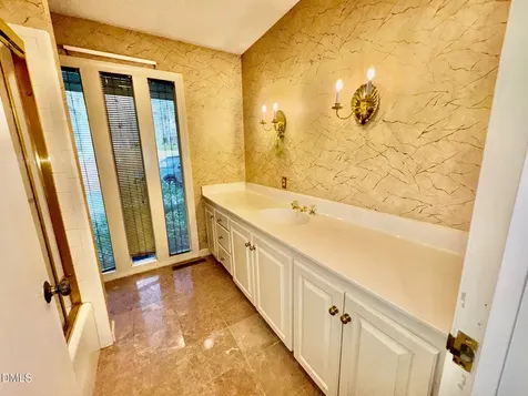 206 Beechwood Trail Henderson NC 27536