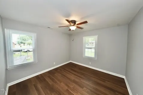 712 Boston Avenue Washington NC 27889