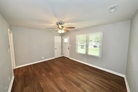 712 Boston Avenue Washington NC 27889