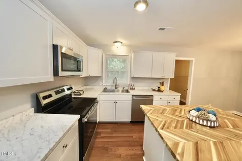 712 Boston Avenue Washington NC 27889