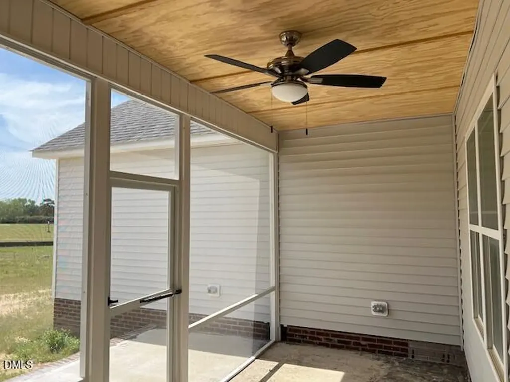 193 Big Pine Road Clayton NC 27520