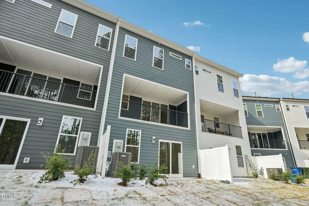 10904 Bayflower Way Raleigh NC 27617