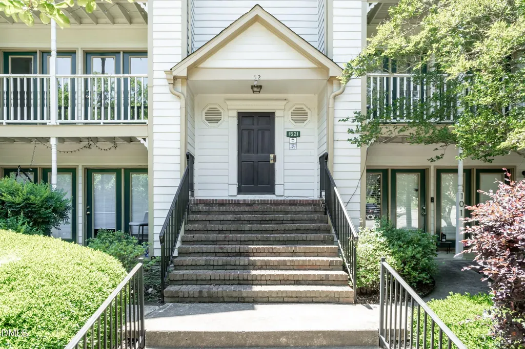 1521 Creekwood Court Raleigh NC 27603