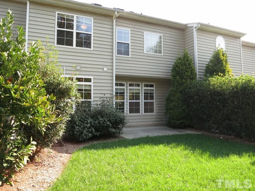 211 Chateau Place Chapel Hill NC 27516
